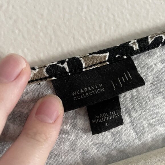 J Jill Wearever Collection Women L Black/Tan Floral Shark Bite Hem Shift Dress - Picture 6 of 9